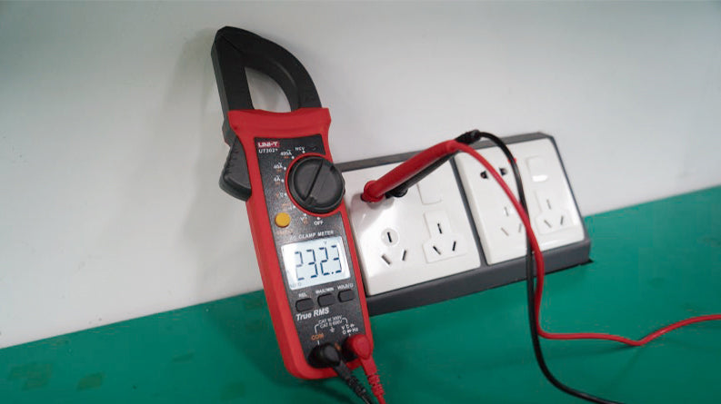 Multimetr UNI-T UT202F klešťový