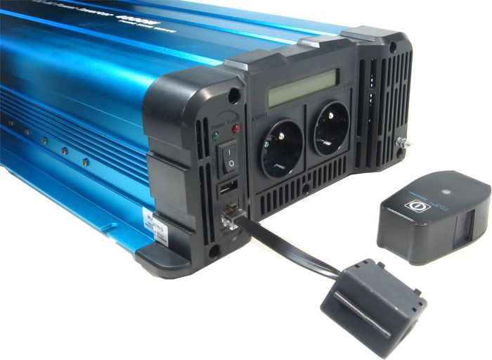 Měnič napětí FS2000 12V/230V 2000W čistá sinusovka D.O. bezdrátové